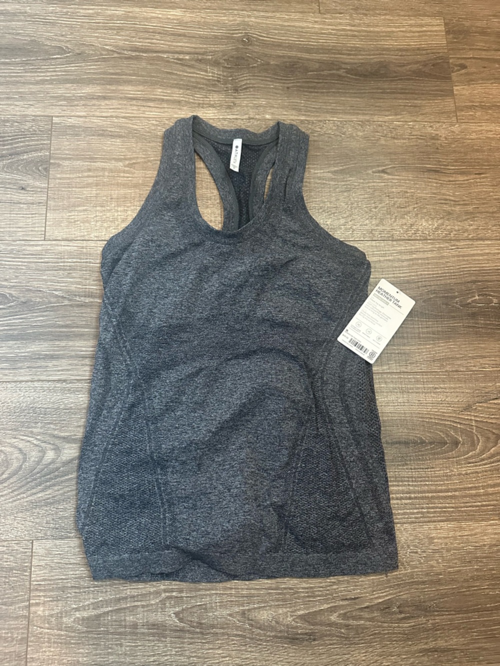 NWT’s Athleta Small Heathered Gray Momentum Tank